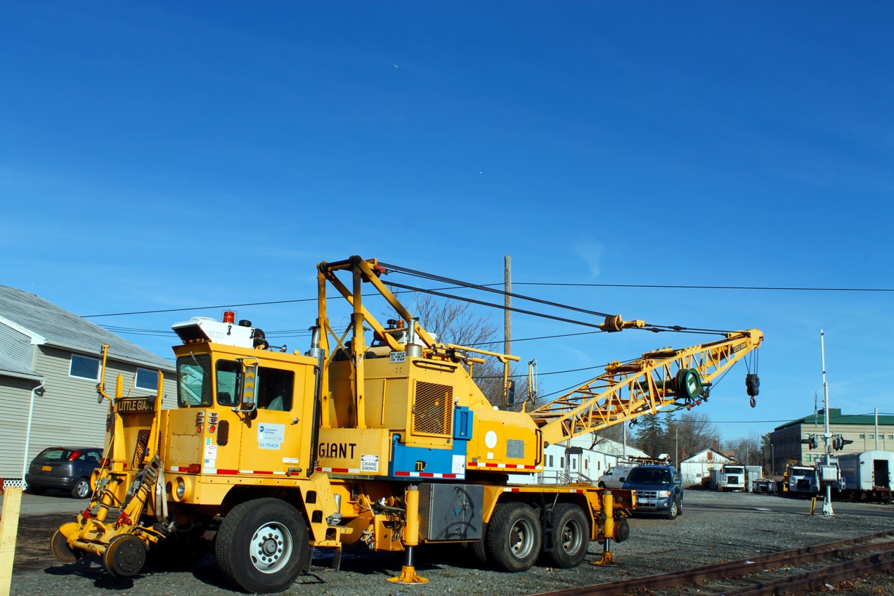 LIRR Track Crane